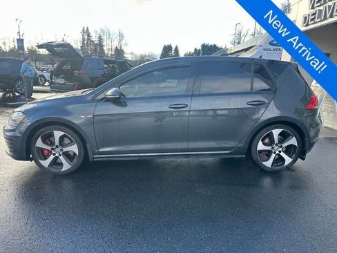 Used 2017 Volkswagen GTI SE image 4