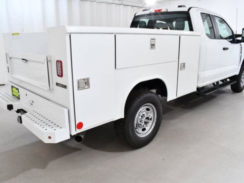 New 2025 Ford F350 XL w/ XL Chrome Package AWD/4WD image 11