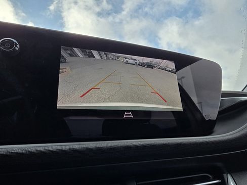 Used 2024 Buick Envista Preferred image 16