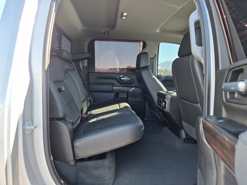 Used 2021 GMC Sierra 3500 SLT w/ SLT Premium Package AWD/4WD image 29