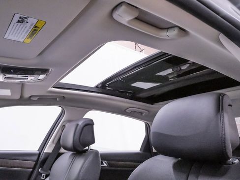 Certified 2025 Genesis G80 2.5T Advanced image 10