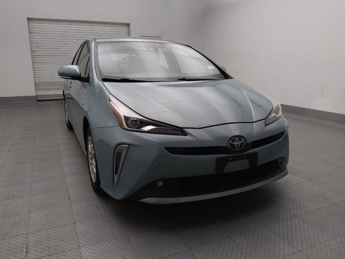 Used 2019 Toyota Prius LE AWD/4WD image 14