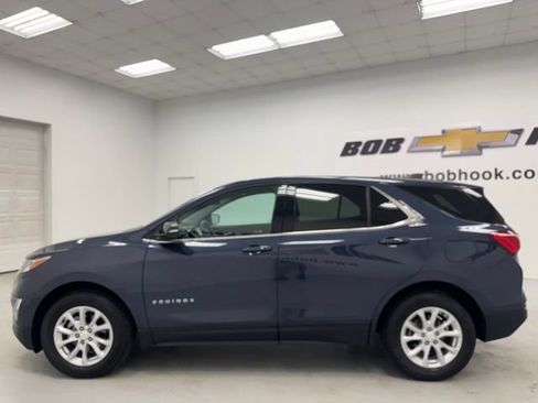 Used 2018 Chevrolet Equinox LT FWD image 8