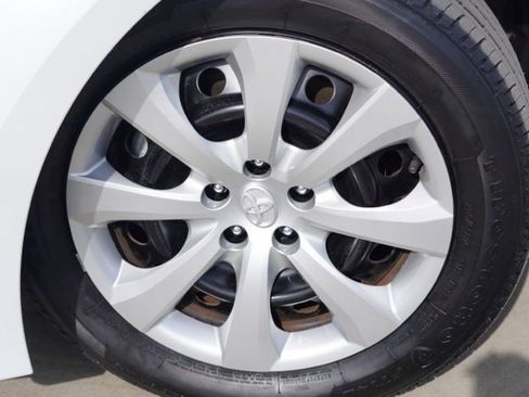 Certified 2024 Toyota Corolla LE image 10