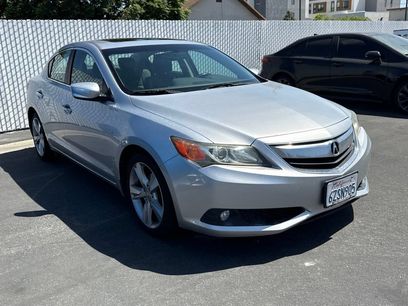 Used 2013 Acura ILX w/ Technology Package