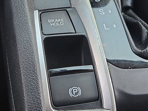 Used 2018 Honda Civic LX image 24