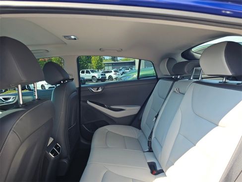 Used 2022 Hyundai Ioniq Limited image 18
