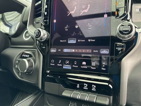 New 2026 RAM 1500 4x4 Crew Cab image 54