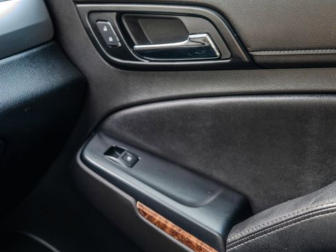 Used 2015 Chevrolet Tahoe LTZ RWD image 24