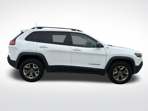 Used 2019 Jeep Cherokee Trailhawk image 8