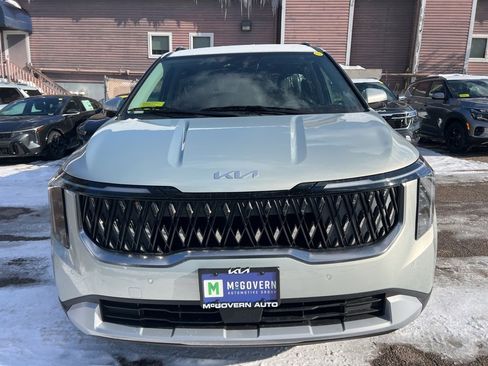 New 2026 Kia Carnival EX image 6