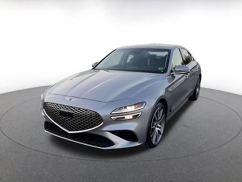 Used 2025 Genesis G70 2.5T image 7