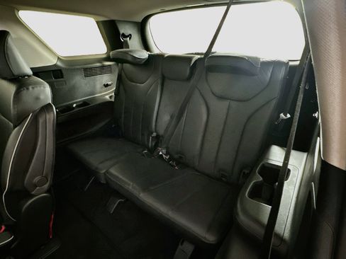 Used 2025 Hyundai Palisade SEL FWD image 30