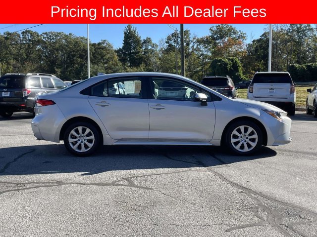 Used 2023 Toyota Corolla LE FWD image 6