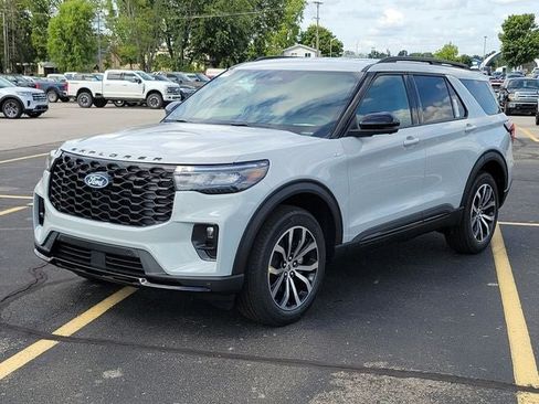 New 2027 Ford Explorer ST-Line AWD/4WD image 2