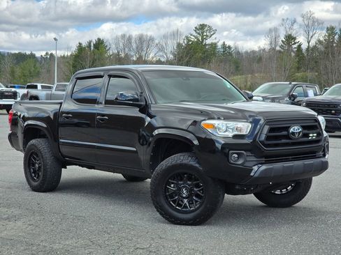 Used 2021 Toyota Tacoma SR image 13