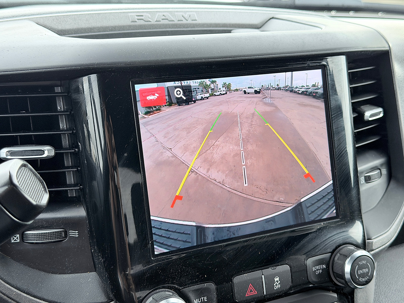 Used 2025 RAM 2500 Tradesman w/ Chrome Appearance Group AWD/4WD image 26