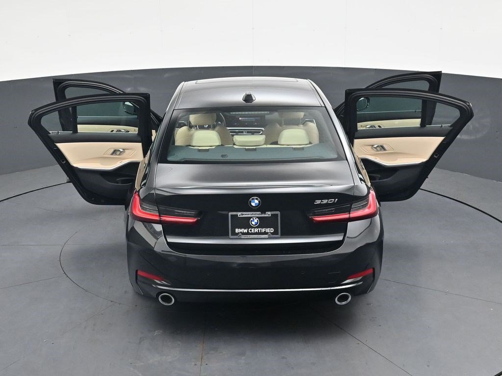Used 2024 BMW 330i Sedan w/ Convenience Package RWD image 38