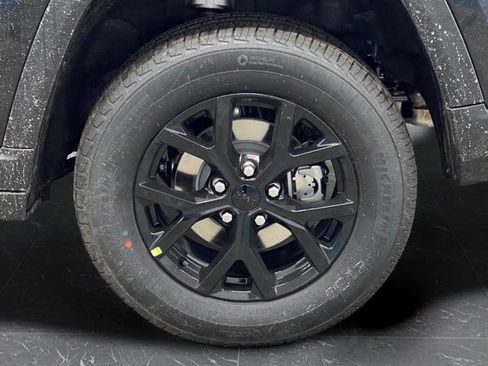 New 2026 Jeep Grand Cherokee Altitude image 37