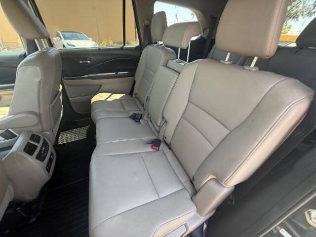 Used 2016 Honda Pilot Touring image 22