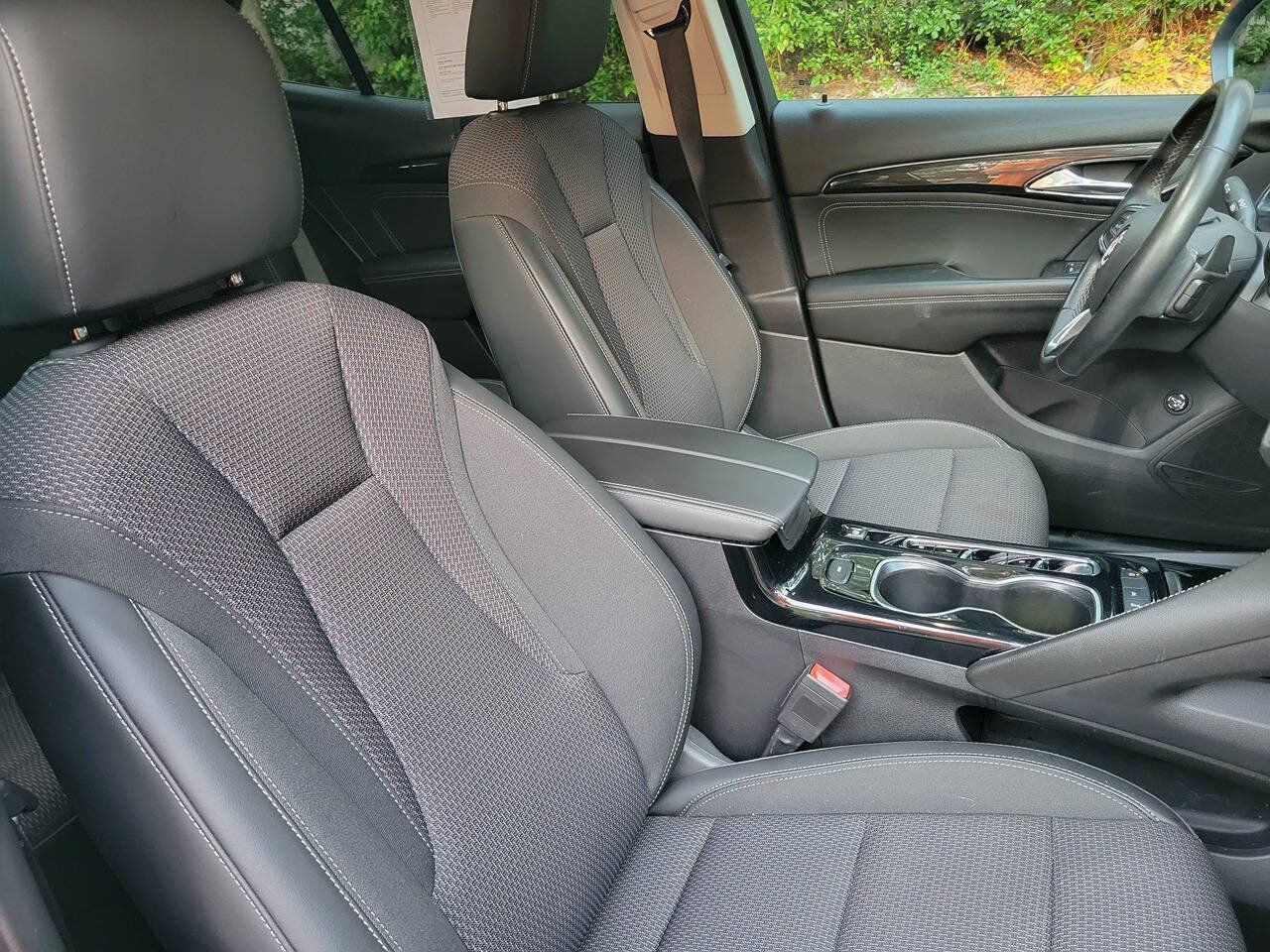Used 2021 Buick Envision Preferred FWD image 10