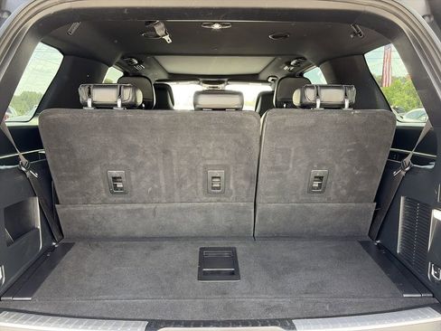 Used 2020 Lincoln Navigator Reserve w/ Equipment Group 208A Reserve AWD/4WD image 13