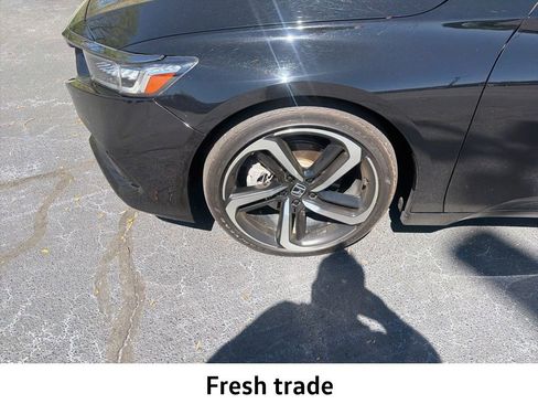 Used 2021 Honda Accord Sport image 2