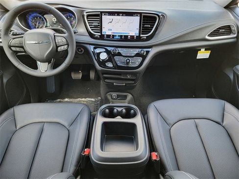 New 2026 Chrysler Pacifica Select w/ S Appearance Package image 26