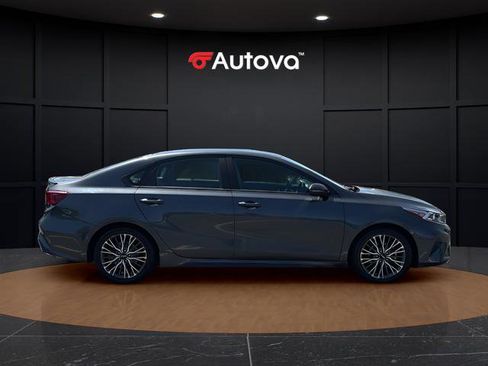 Used 2023 Kia Forte GT-Line w/ GT-Line Premium Package FWD image 6