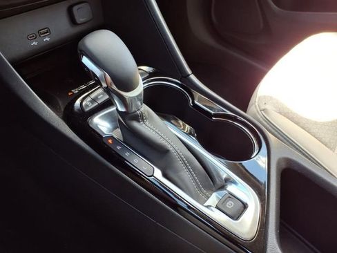 Certified 2025 Buick Encore GX Preferred w/ Advanced Technology Package image 34