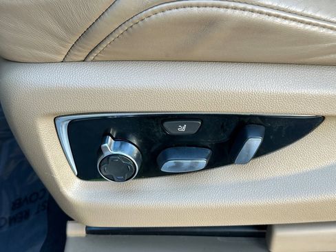 Used 2020 Cadillac Escalade ESV Platinum image 14