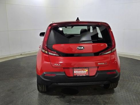 Used 2021 Kia Soul S image 6