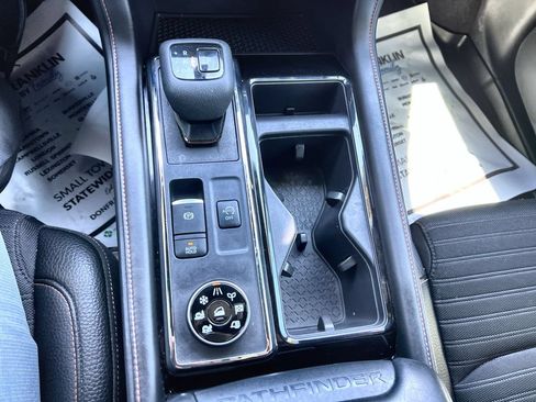 Used 2023 Nissan Pathfinder Rock Creek AWD/4WD image 19