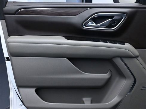 Used 2021 Chevrolet Tahoe LT image 19