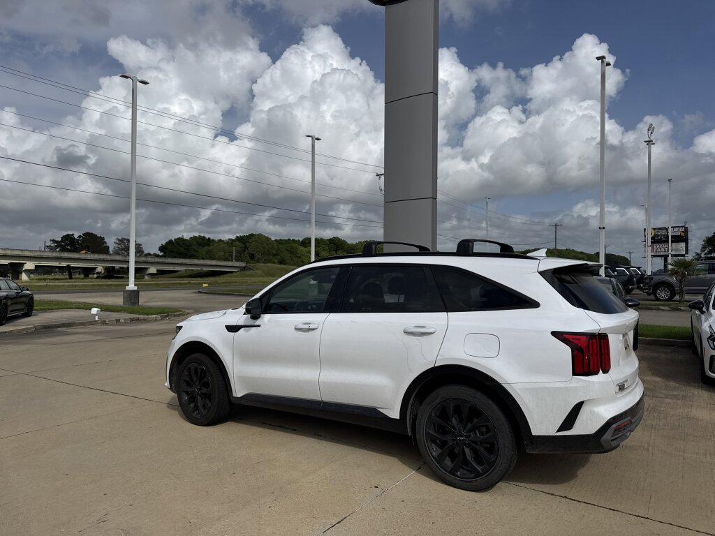 Used 2023 Kia Sorento SX FWD image 19