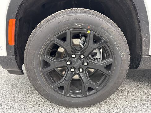 Used 2025 Jeep Wagoneer Series II w/ Convenience Group I image 10