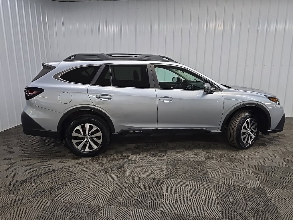Used 2020 Subaru Outback Premium AWD/4WD image 2