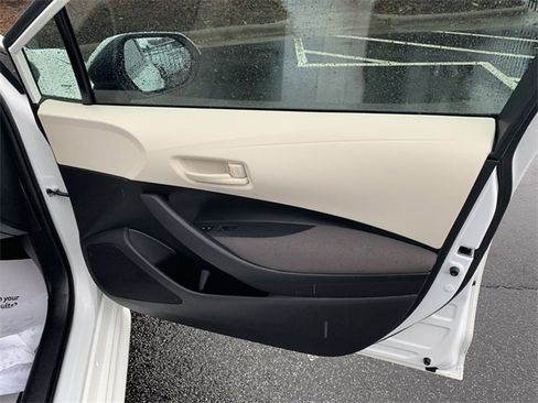 Certified 2023 Toyota Corolla LE image 13