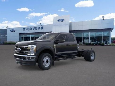 New 2026 Ford F550 4x4 Supercab Super Duty image 3