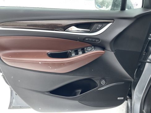 Used 2020 Buick Enclave Avenir w/ Avenir Technology Package image 12