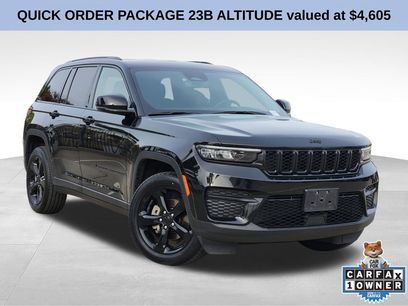 Used 2023 Jeep Grand Cherokee Altitude