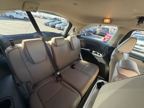 Used 2022 Honda Odyssey Elite image 12