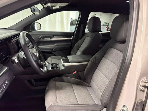 Certified 2025 GMC Terrain Elevation AWD/4WD image 5