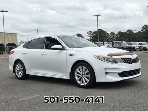 Used 2018 Kia Optima EX w/ Premium Package image 4