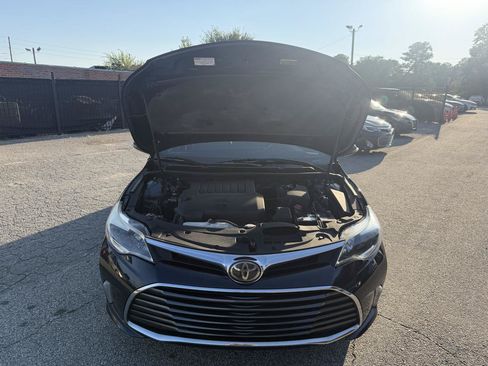 Used 2018 Toyota Avalon XLE FWD image 26