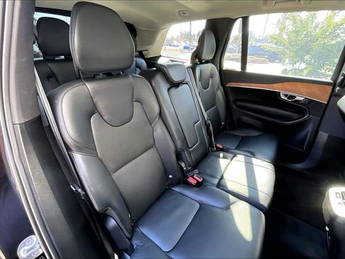 Used 2025 Volvo XC90 B6 Plus w/ Protection Package Premier AWD/4WD image 26