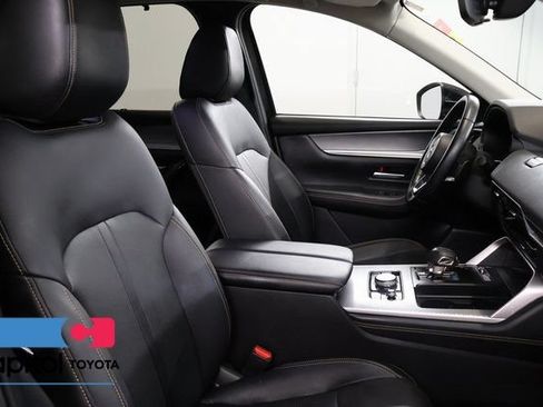 Used 2024 MAZDA CX-90 Plug-In Hybrid w/ Preferred AWD/4WD image 28