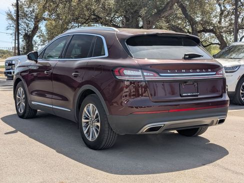 Used 2023 Lincoln Nautilus Standard w/ Premium Package image 5