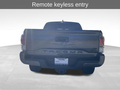 Used 2021 Toyota Tacoma TRD Sport image 7