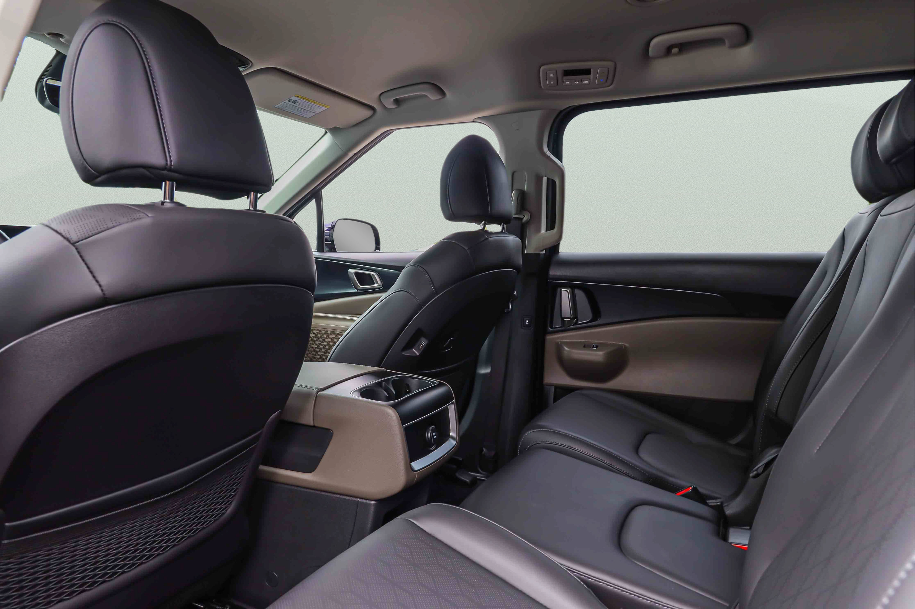 Used 2026 Kia Carnival FWD image 23